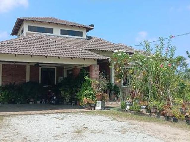 Bungalow for sale in Malaka