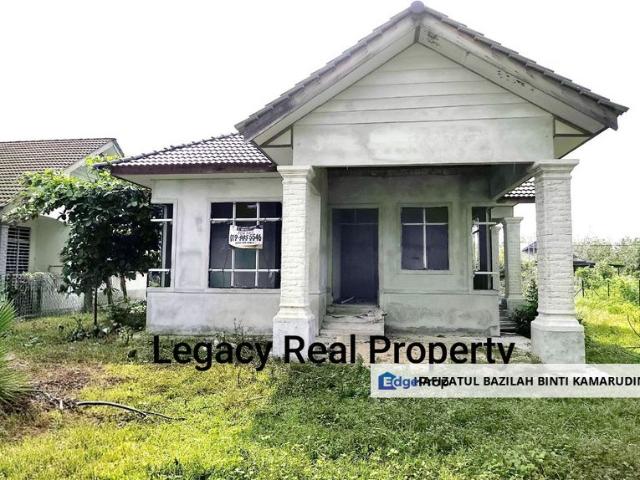 House for sale in Tanah Merah