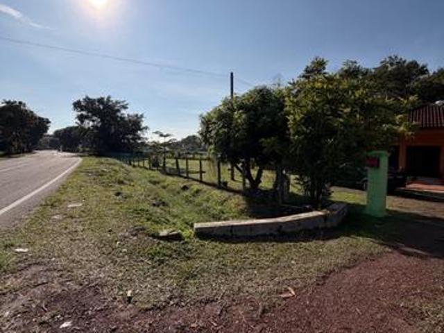 Bungalow for sale in Alai, Malaka
