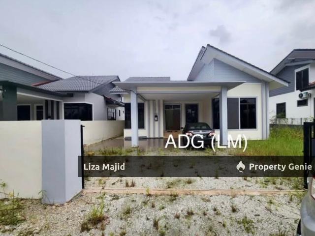 Bungalow for sale in Wakaf Bharu, Kelantan