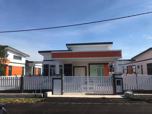 Bungalow for sale in Tangkak, Johor