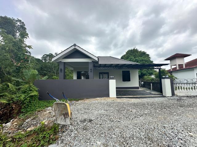Bungalow for sale in Kota Bharu