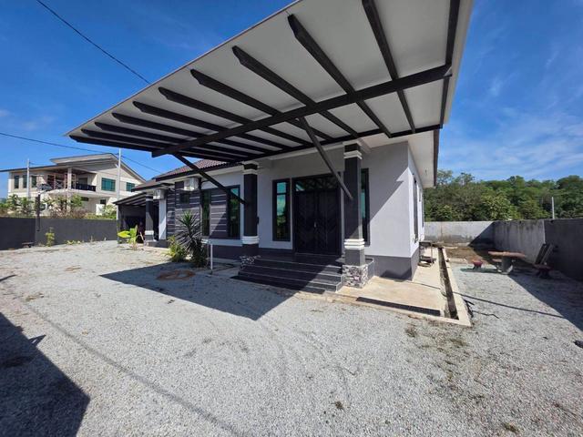 Bungalow for sale in Marang