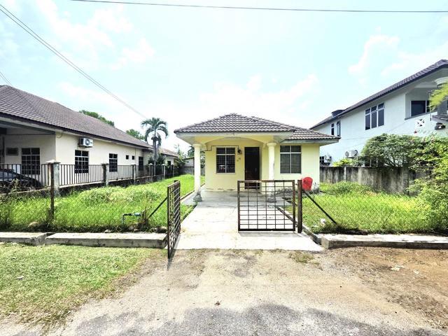 Bungalow for sale in Kuantan