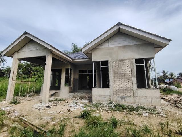 Bungalow for sale in Ayer Lanas