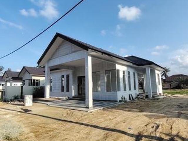Bungalow for sale in Kota Bharu