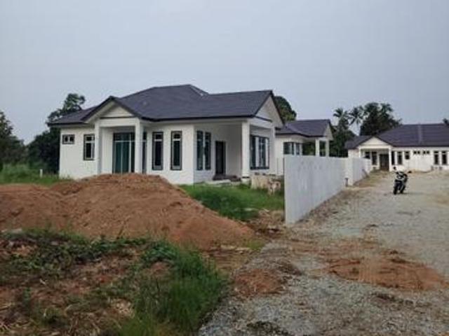 Bungalow for sale in Kota Bharu