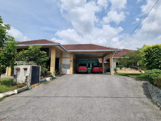 Bungalow for sale in Tanjong Sepat, Selangor