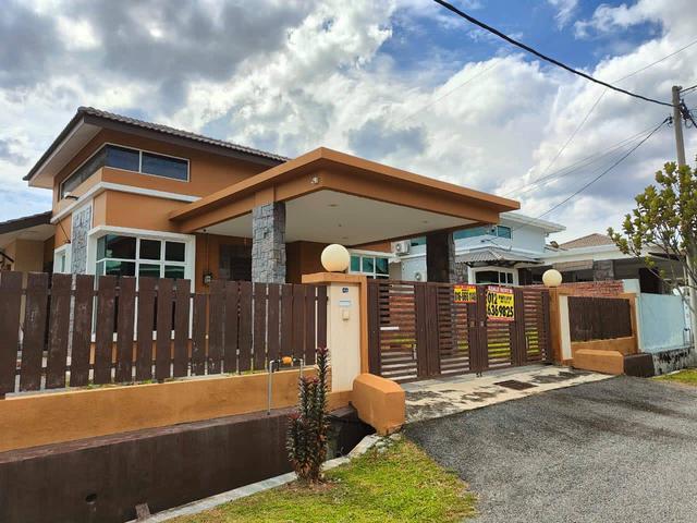 Bungalow for sale in Durian Tunggal, Malaka