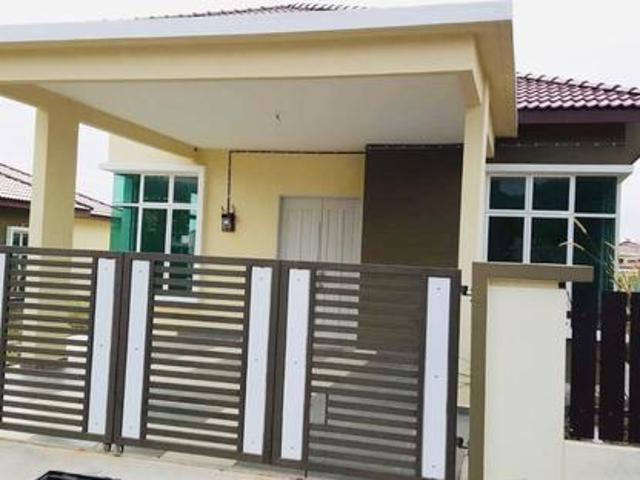 Bungalow for rent in Malaka