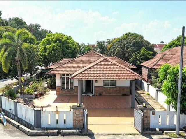 Bungalow for sale in Tringganu
