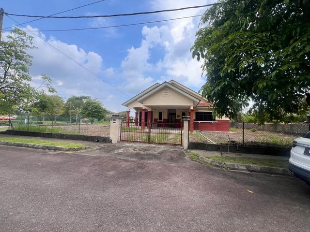 Bungalow for sale in Kuala Muda, Kedah