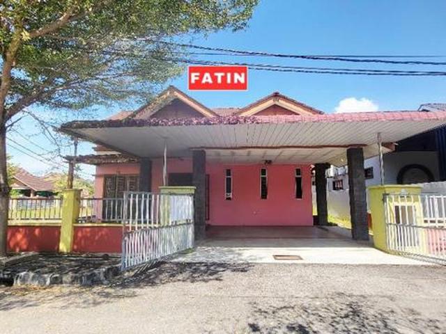 Bungalow for sale in Wellesley, Penang
