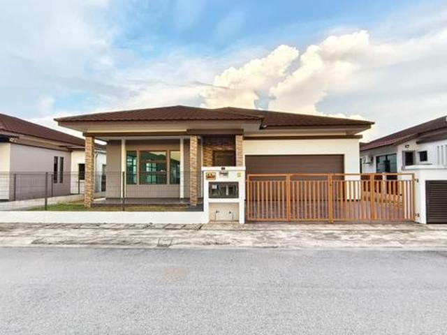 Bungalow for sale in Wellesley, Penang