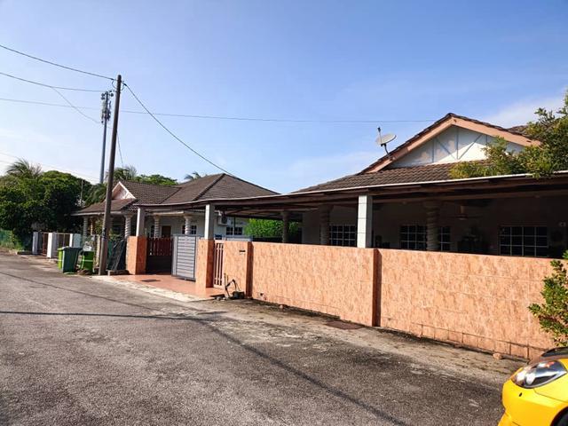 Bungalow for sale in Kuantan, Pahang