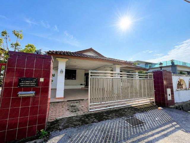 Bungalow for sale in Kuantan, Pahang