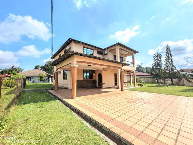 Bungalow for sale in Kuantan, Pahang