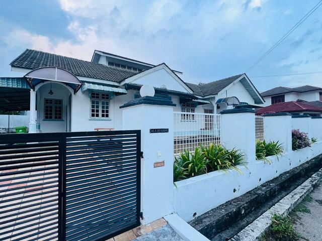 Bungalow for sale in Kuantan, Pahang
