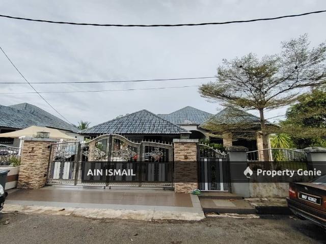 Bungalow for sale in Pahang