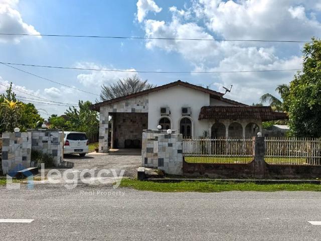 Bungalow for sale in Perak