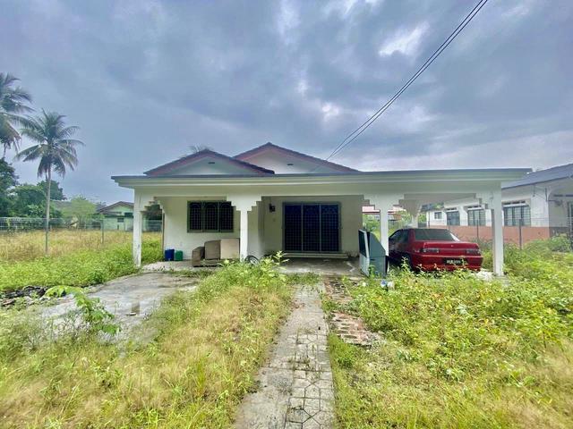 Bungalow for sale in Perak