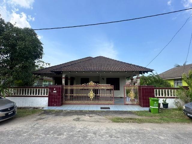 Bungalow for sale in Kuantan, Pahang