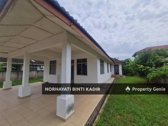 Bungalow for sale in Pahang
