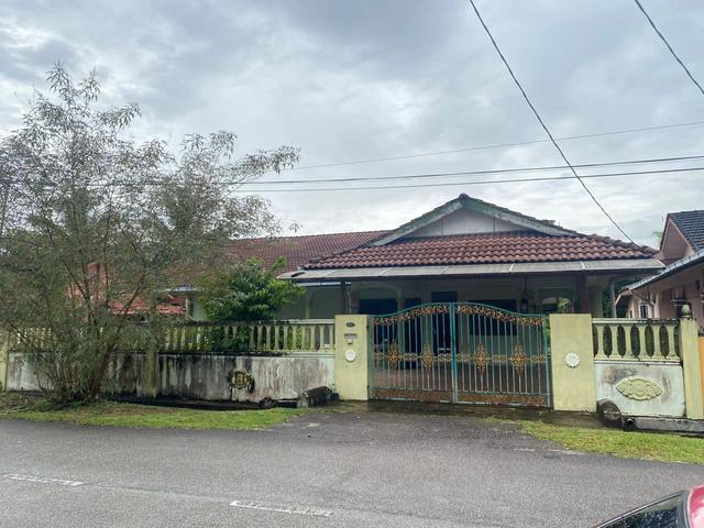 Bungalow for sale in Kuantan, Pahang