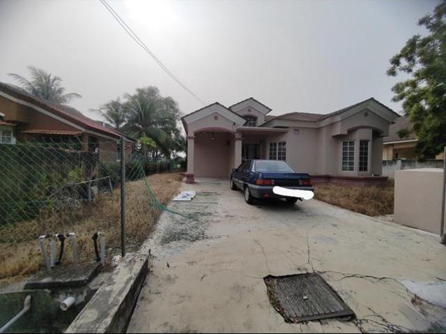 Bungalow for sale in Sungai Pelek, Sepang