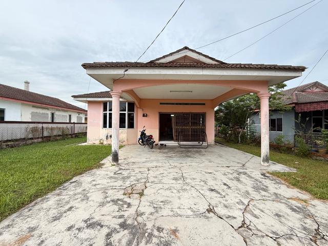 Bungalow for sale in Perak, Batu Gajah