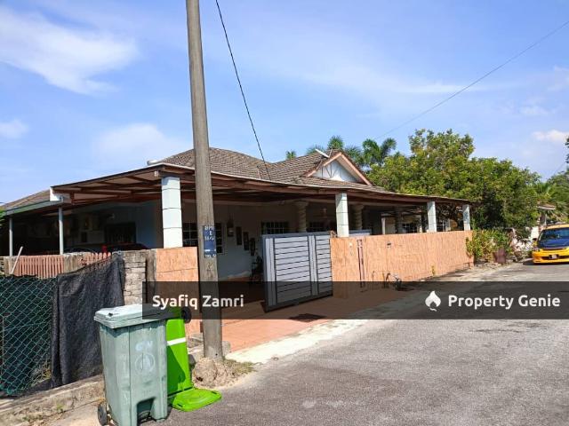 Bungalow for sale in Pahang