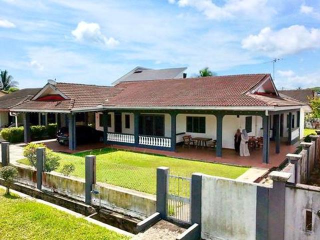 Bungalow for sale in Kuantan, Pahang
