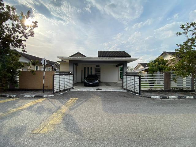 Bungalow for sale in Wellesley, Penang