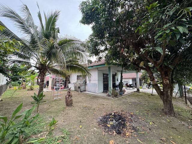 Bungalow for sale in Seri Kembangan, Majlis Bandaraya Subang Jaya