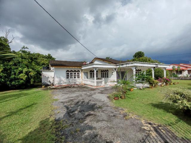 Bungalow for sale in Perak, Taiping