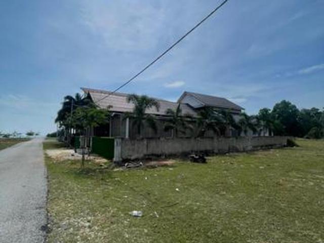 Bungalow for sale in Kuantan, Pahang