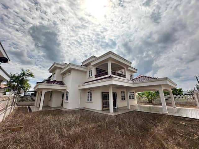 Bungalow for sale in Kluang, Johor