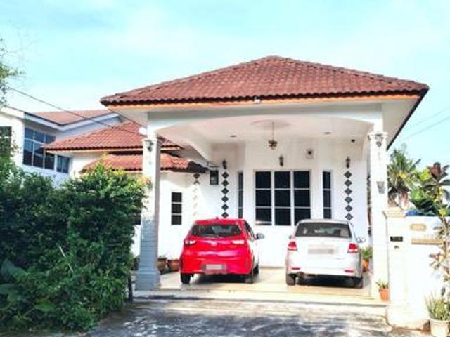 Bungalow for sale in Bukit Katil, Malaka
