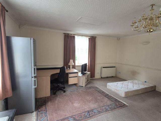Apartment for rent in Iver, Iver Heath