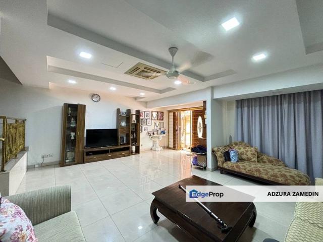 House for sale in Country Heights Damansara, Kuala Lumpur