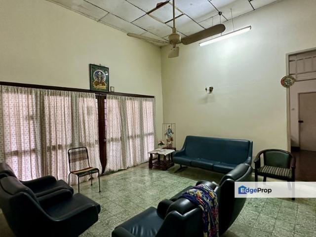 House for sale in Country Heights Damansara, Kuala Lumpur