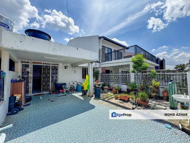 House for sale in Country Heights Damansara, Kuala Lumpur