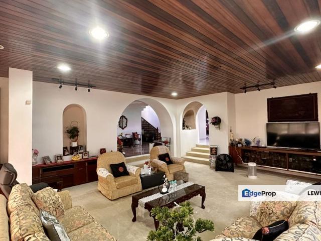House for sale in Country Heights Damansara, Kuala Lumpur