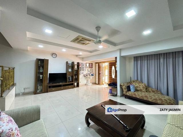 House for sale in Country Heights Damansara, Kuala Lumpur
