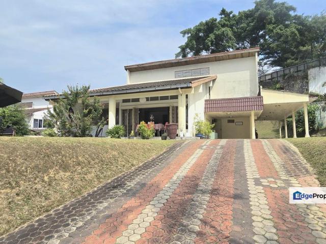 House for sale in Country Heights Damansara, Kuala Lumpur