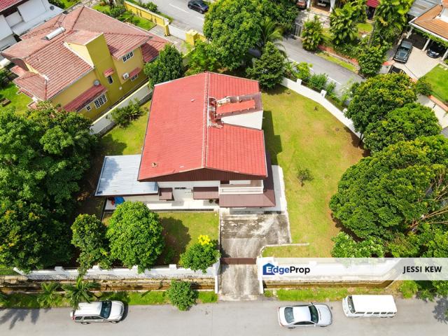 House for sale in Country Heights Damansara, Kuala Lumpur