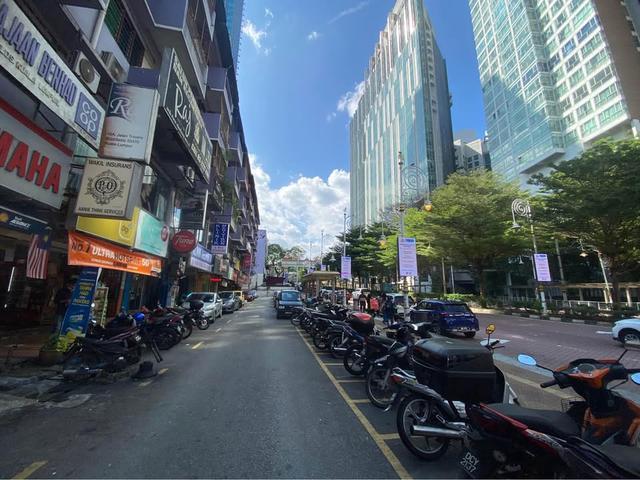 Flat for sale in Brickfields