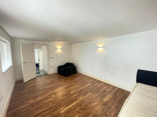 Studio for rent in Hemel Hempstead, Dacorum