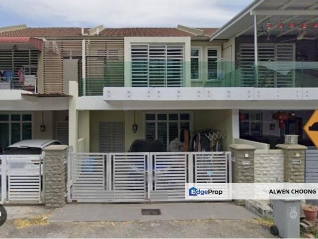 House for sale in Malaka