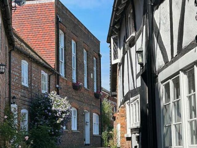 House for sale in Horsham, West Sussex